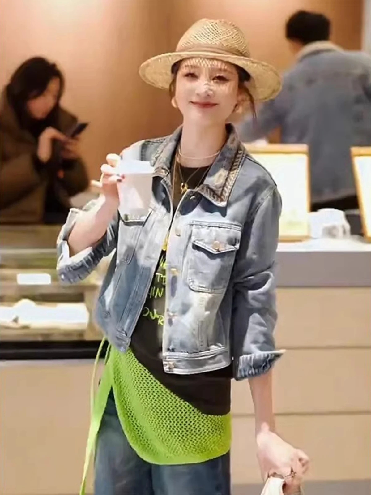 

Retro Embroidered Short Denim Jacket Women's Fashionable Vintage Style Button up Top for Spring Summer Age Reduction