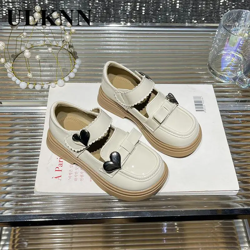 Girls' Love Leather Shoes 2024 Spring New Zapatos De Cuero Zapatos Princesa Niña Single Shoes Versatile Fashion Children's Shoes