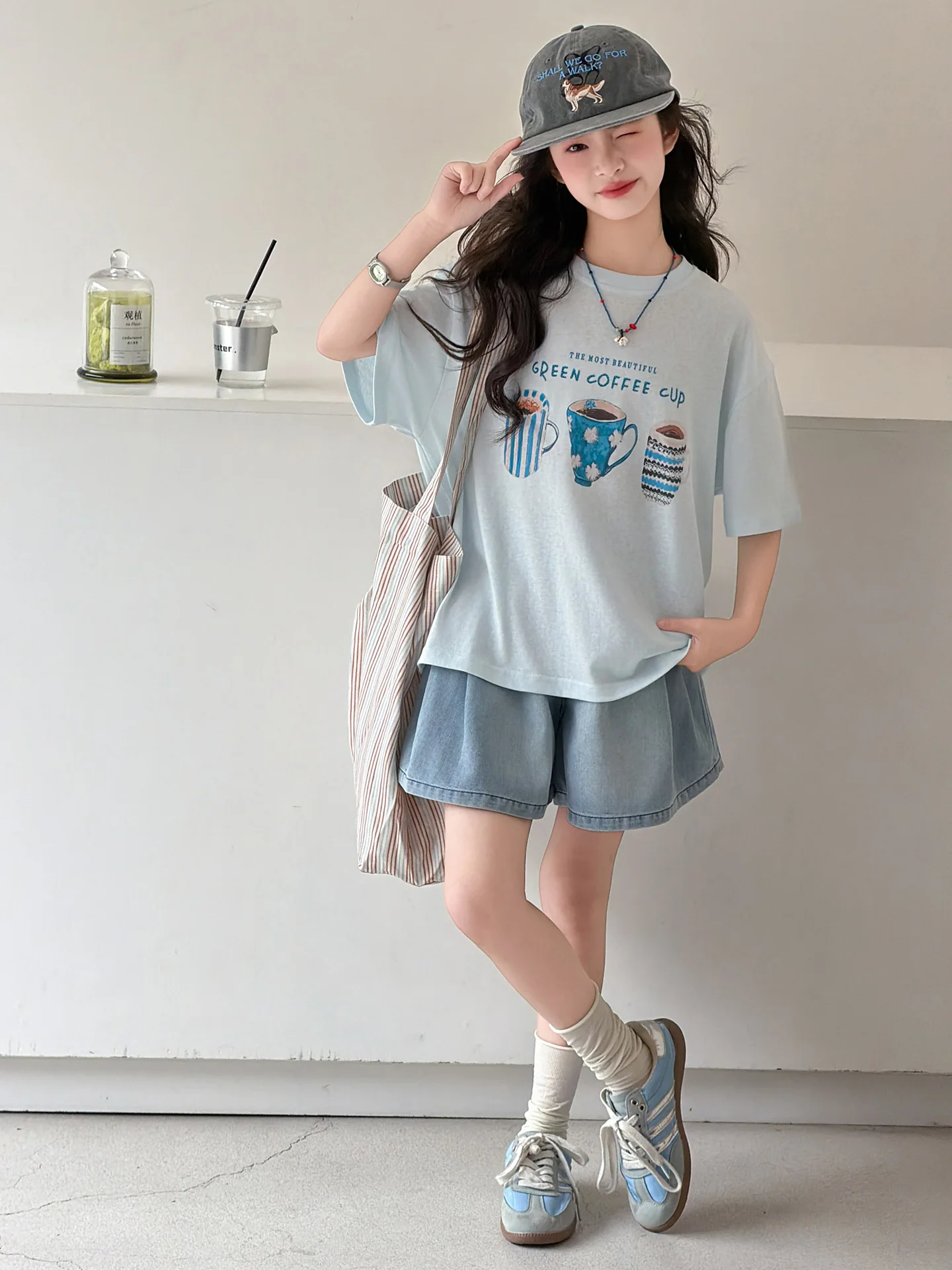 ラ・シャペル-子供用カジュアルツーピースセット-半袖tシャツ＆ショートパンツ-女の子用-軽量で通気性のある夏向けおしゃれ着
