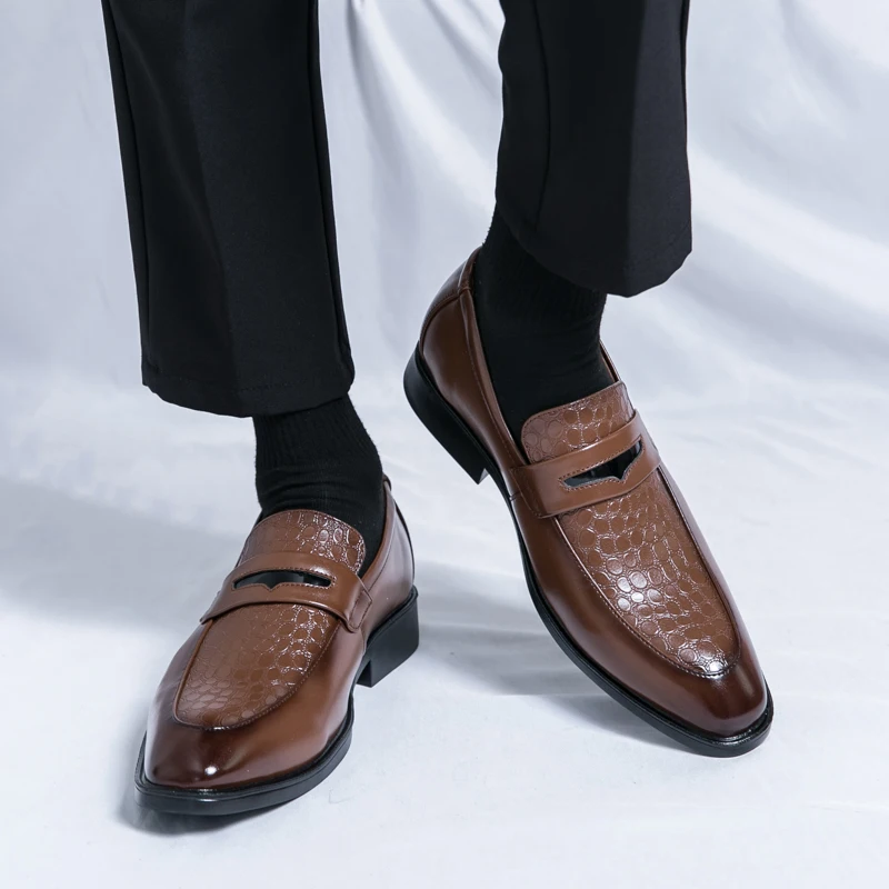 

Korean Style Trendy and Casual Loafers Breathable and Business Anti Slip Sleeves Versatile and Simple Business Dress Shoes