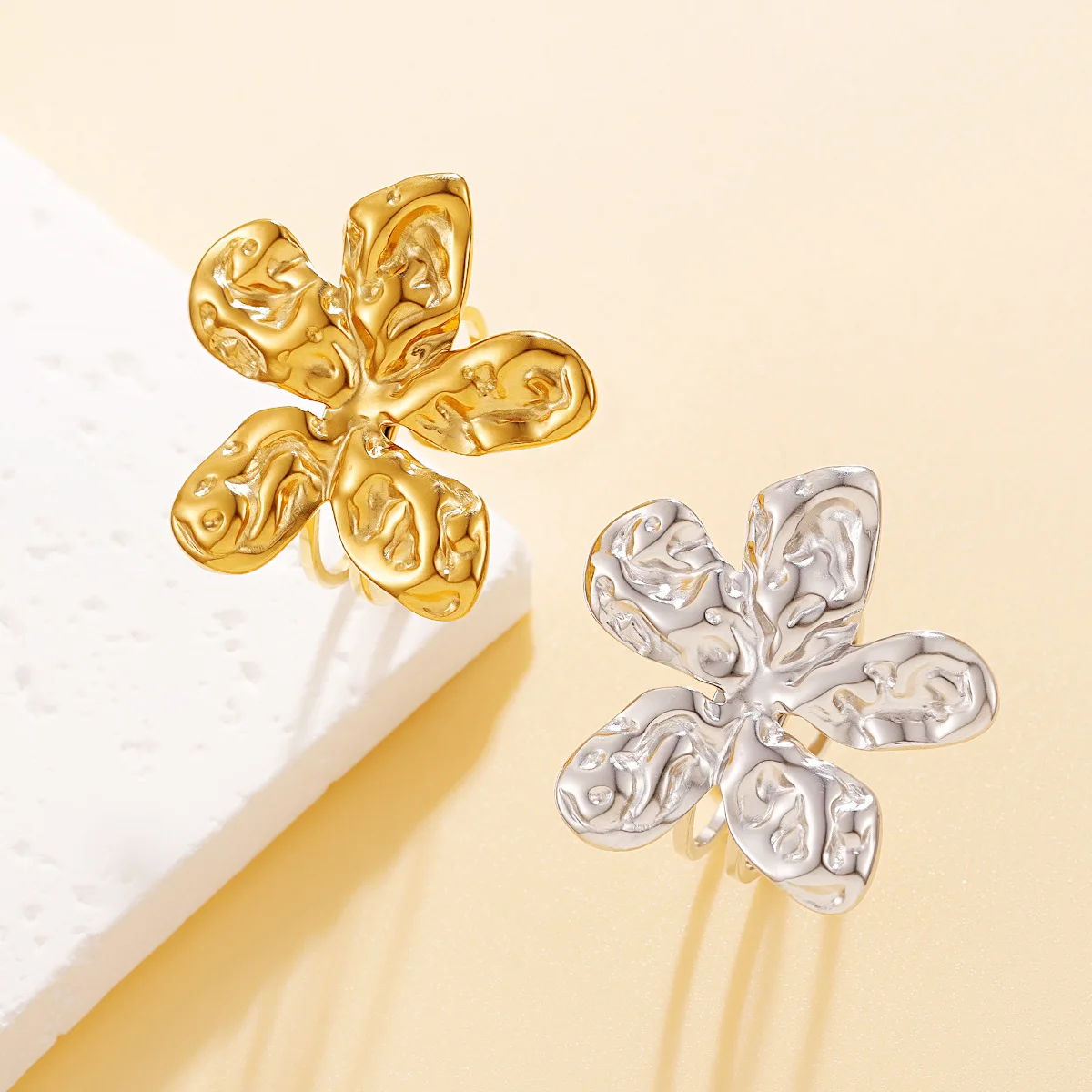Gold Color Stainless Steel Sweet Wrinkled Flower Plant Open Finger Ring for Women Aesthetic Wedding Couple Gift Jewelry