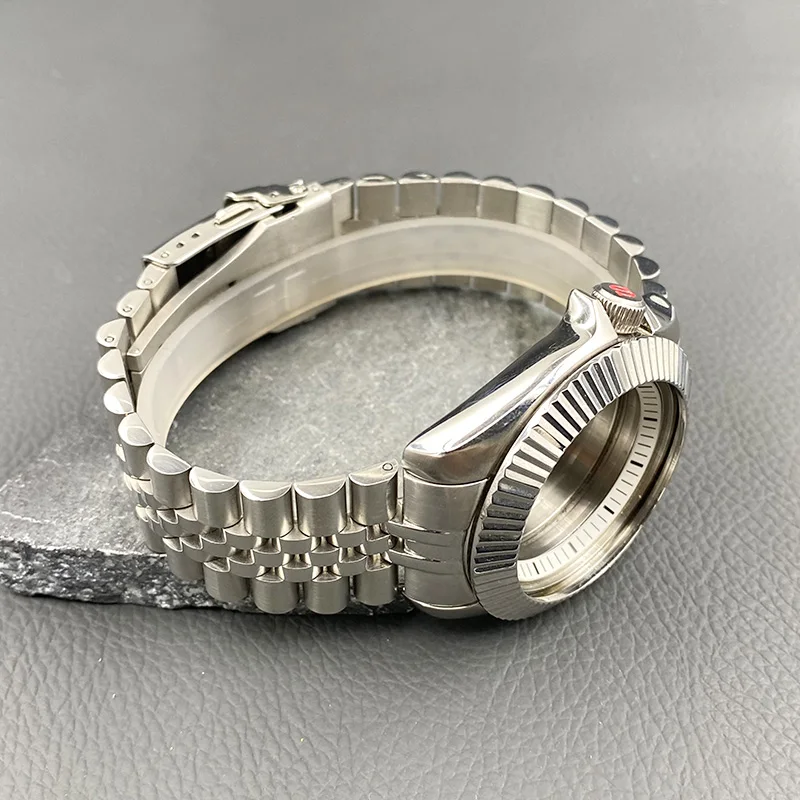 SKX007 Cassa dell'orologio e bracciale in acciaio inossidabile da 22 mm Set quadrante da 28,5 mm adatto al movimento 7S26 4R35 NH34 NH35 NH36 Orologio SKX007 SRPD