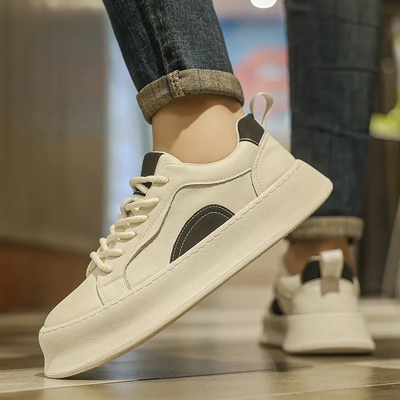 

New casual men's board shoes Thick bottomed trendy and comfortable style Outdoor street walking Youth daily quality Party shoes