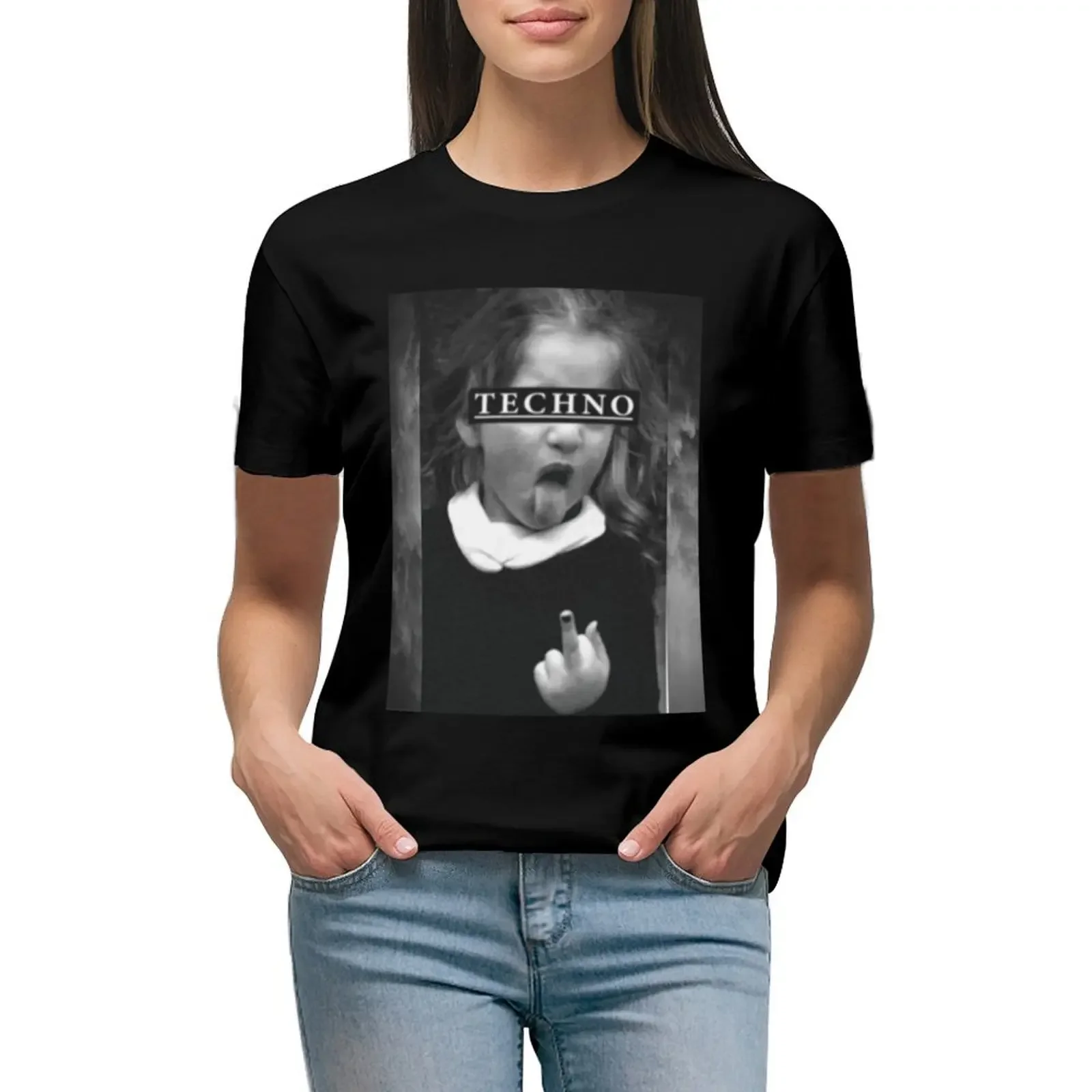 Little techno girl Classic T-Shirt kawaii clothes tees customizeds Short sleeve tee ariat shirts for Women