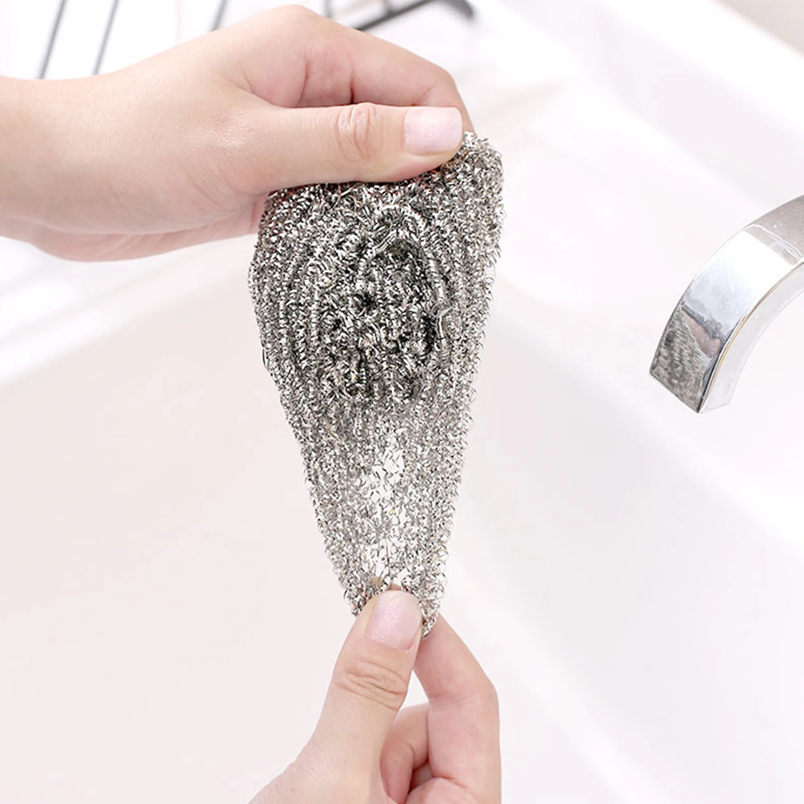 6PCS Stainless Steel Scrubber Scrubbing Scouring Pad Metal Scrubber Removes Grease Oil and Dirt Stains for Kitchen Restaurants