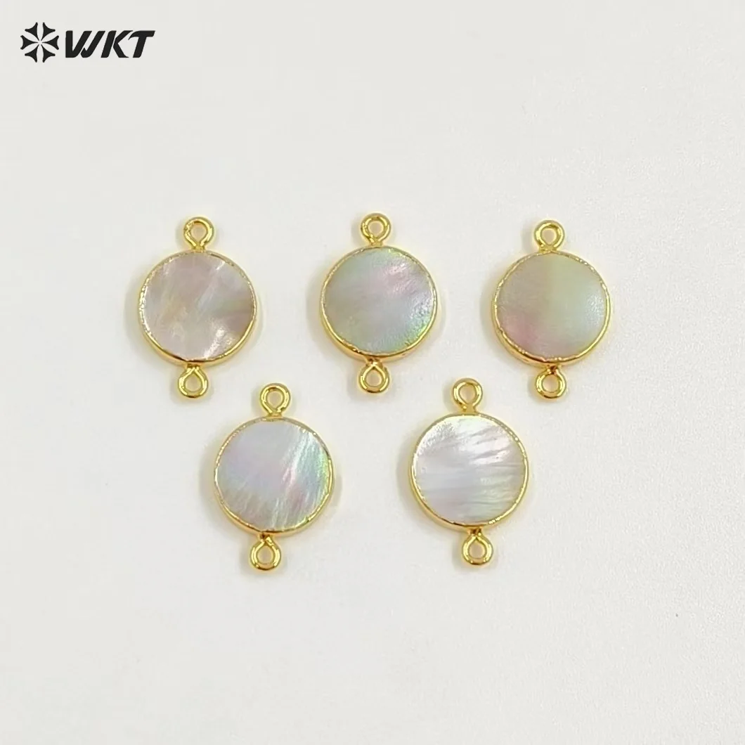

WT-C153 Charming Natural Pearl Round Shape Pendant With Real Gold Plated For Women Jewelry
