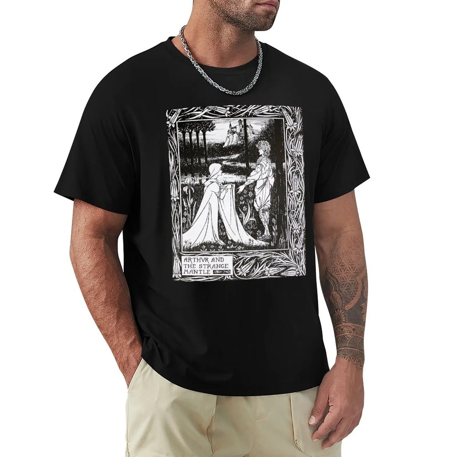 

Aubrey Beardsley - Arthur and the Strange Mantle T-Shirt Fitness Quick Dry Short Sleeve Top