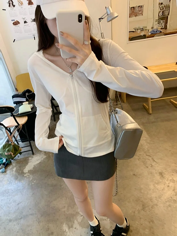 

Women's Bamboo Bud Cotton Hooded Sun Protection Slim Fit Open Cardigan Breathable Design Summer Top Fashionable Commute Style