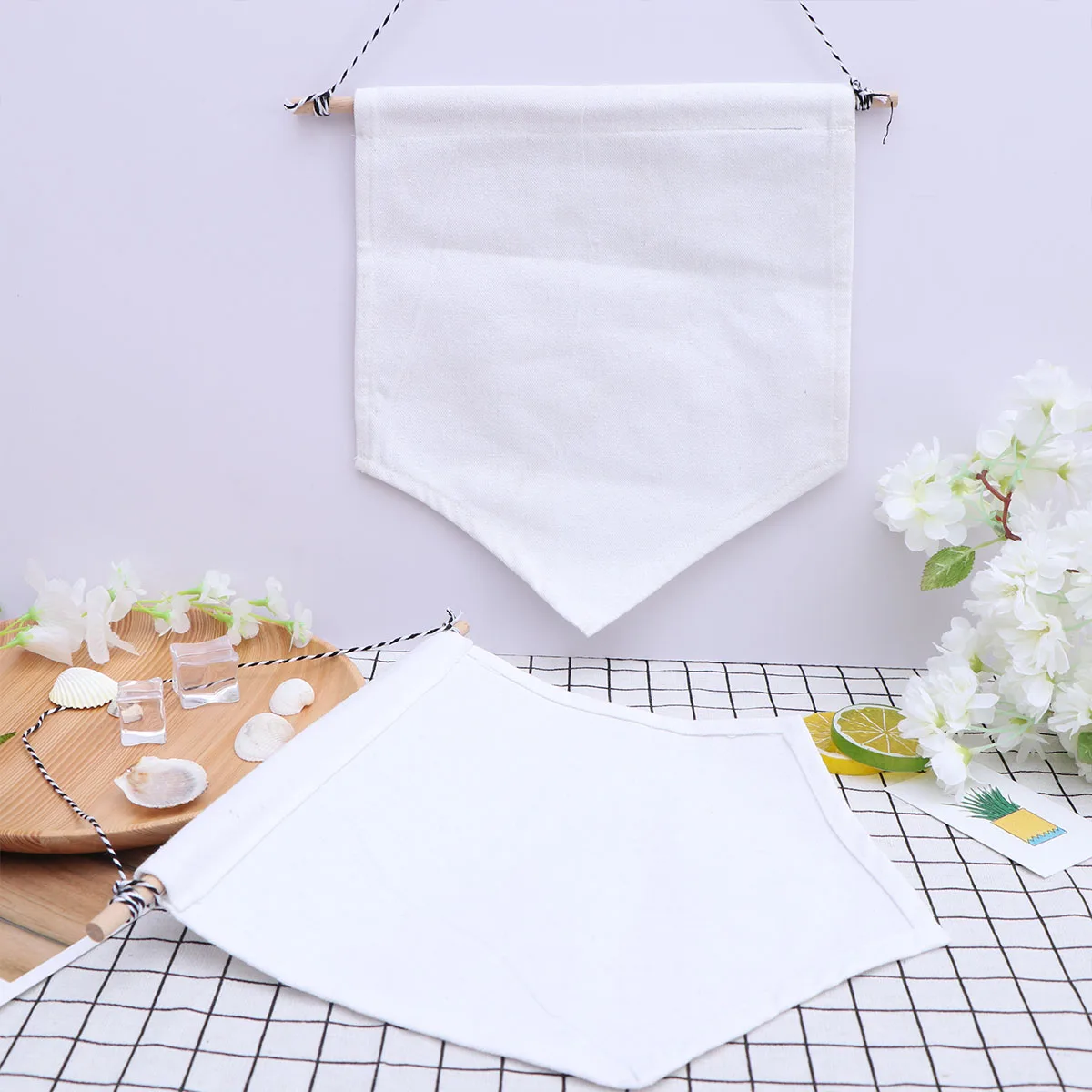 

2 Pcs Wall-hung Brooch Display Hanging Badge Banner Pennant Charm Organization Enamel Lapel Pin Flag Wooden Plain Blank Canvas