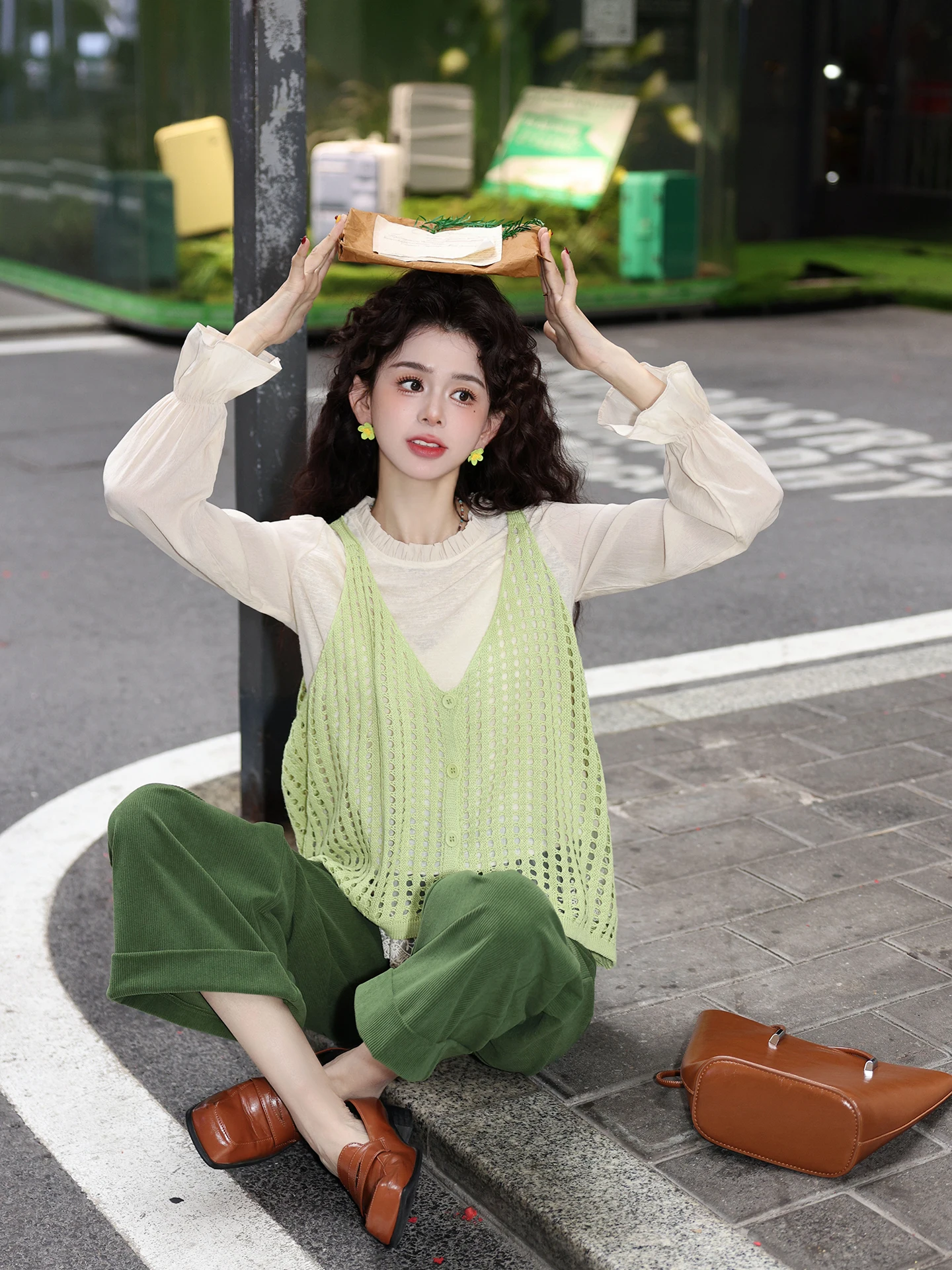 

Spring 2026 Chen Jiajie Women's Hollow out Strap Top Bot Set Vintage Sle Loose Fit Lace Cotton Polyester Blend Long S...