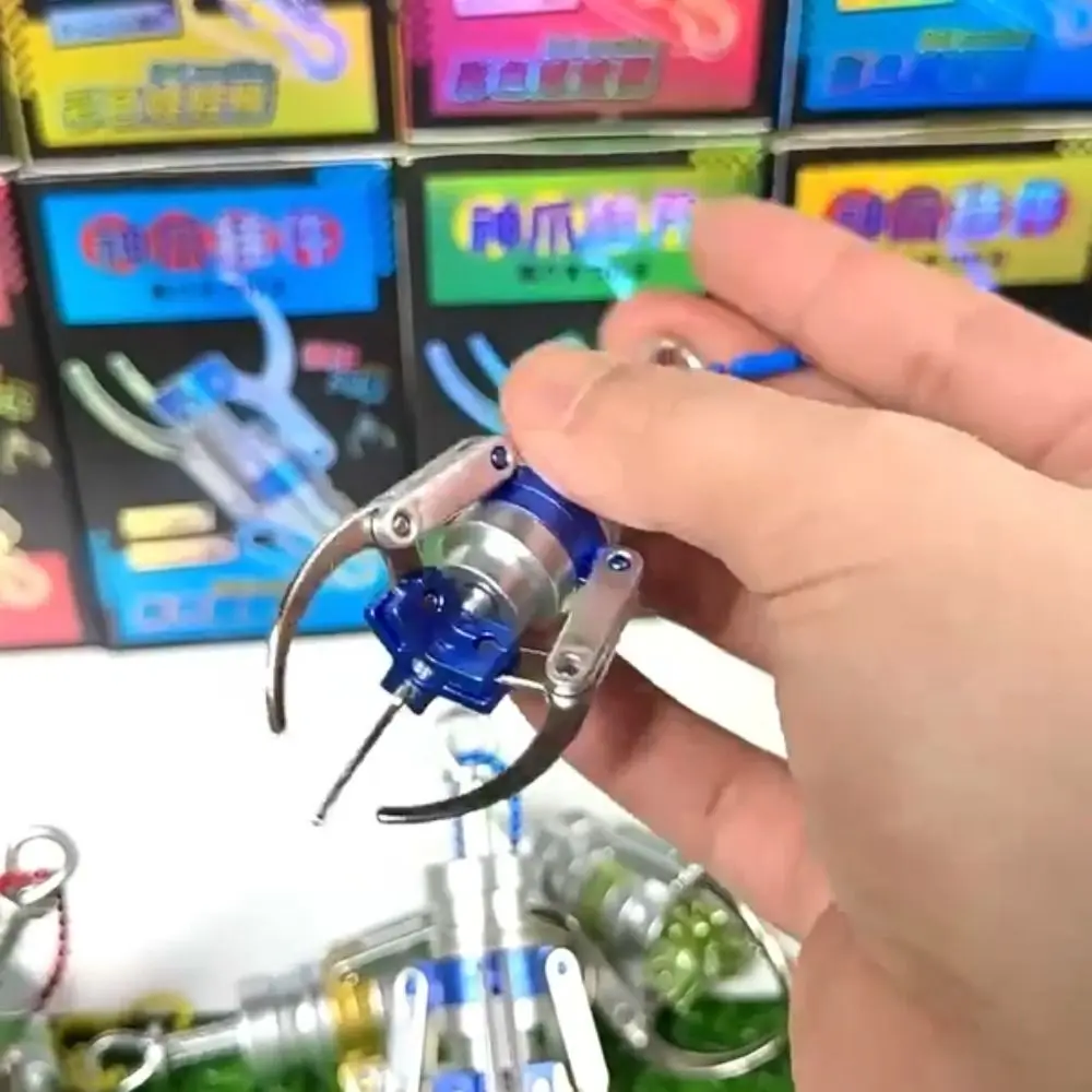 Press Type Catch Claw Model Mini Alloy Claw Machine Key Chain Random Color Decompression Grasping Claws Key Chain Boys Girls