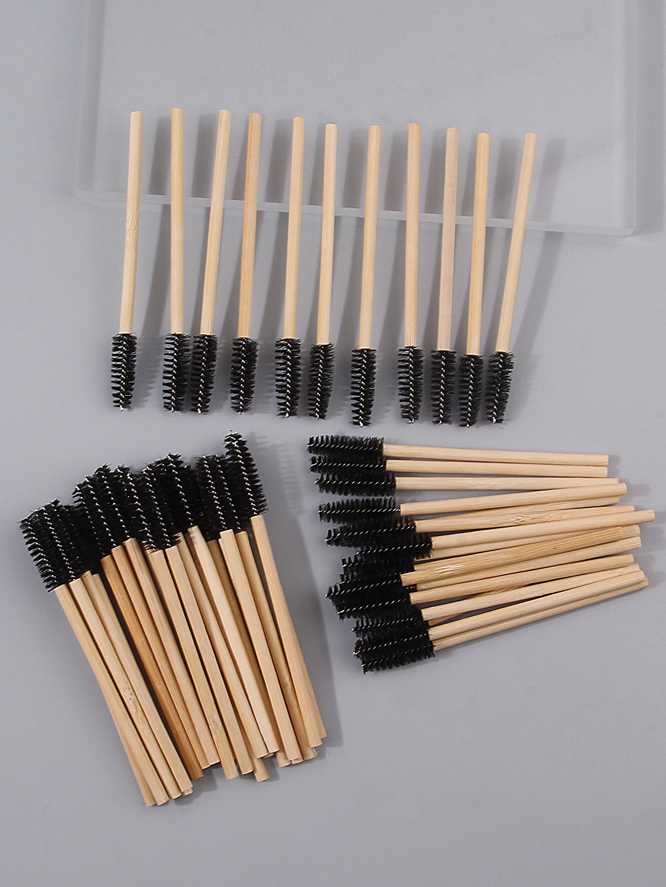 50PCS high-end bamboo-handled spiral mascara brush,curling eyebrow brush, multi-functional mini mascara brush, portable eye tool