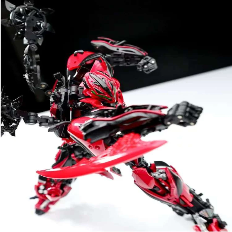 18 cm jouets en stock Transformateur Film 4 UT R09 Stinger figurines robot modèle figurines à collectionner pour les amateurs robot cadeau