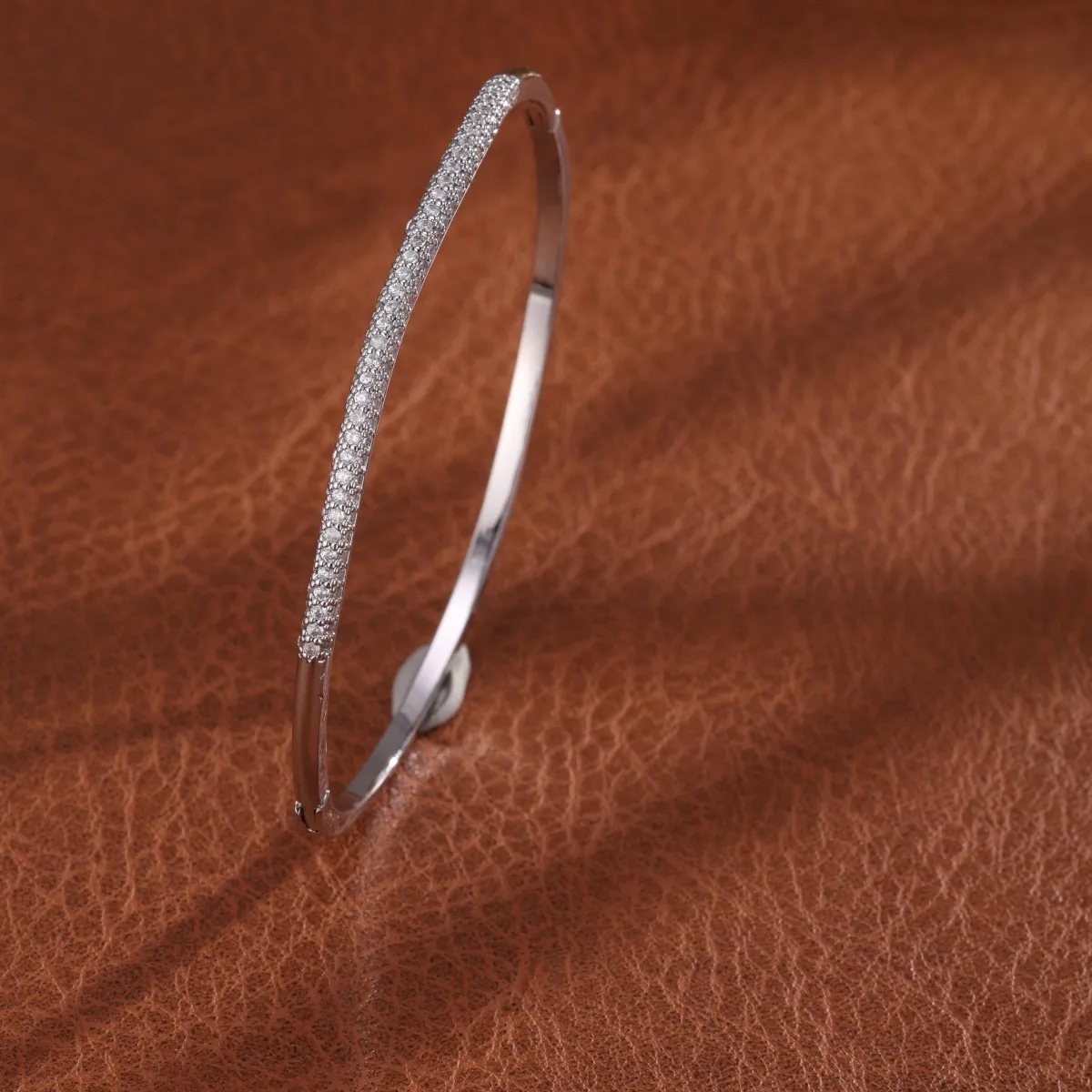 Yupsk أنيقة حساسة مايكرو مطعمة الزركون سوار جديد عصري الشظية الذهب اللون حفل زفاف مجوهرات للنساء