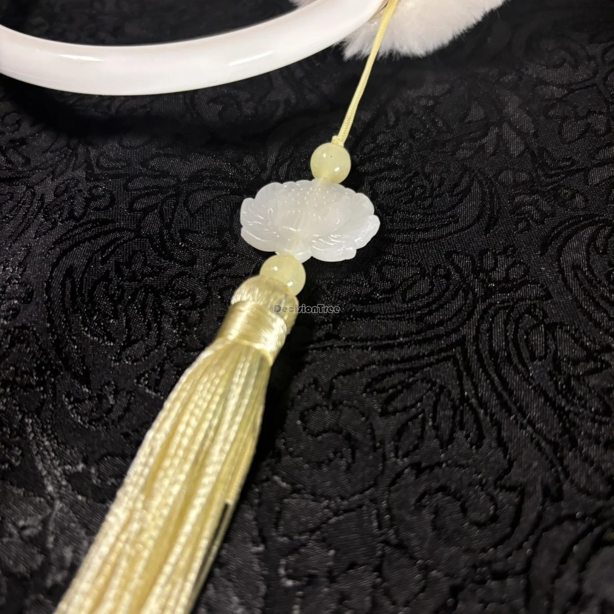 حقيبة يد مطرزة من القطيفة على الطراز العرقي الصيني لخريف وشتاء 2025 حقيبة يد عصرية كلاسيكية من شيونغسام هانفو حقيبة شرابة