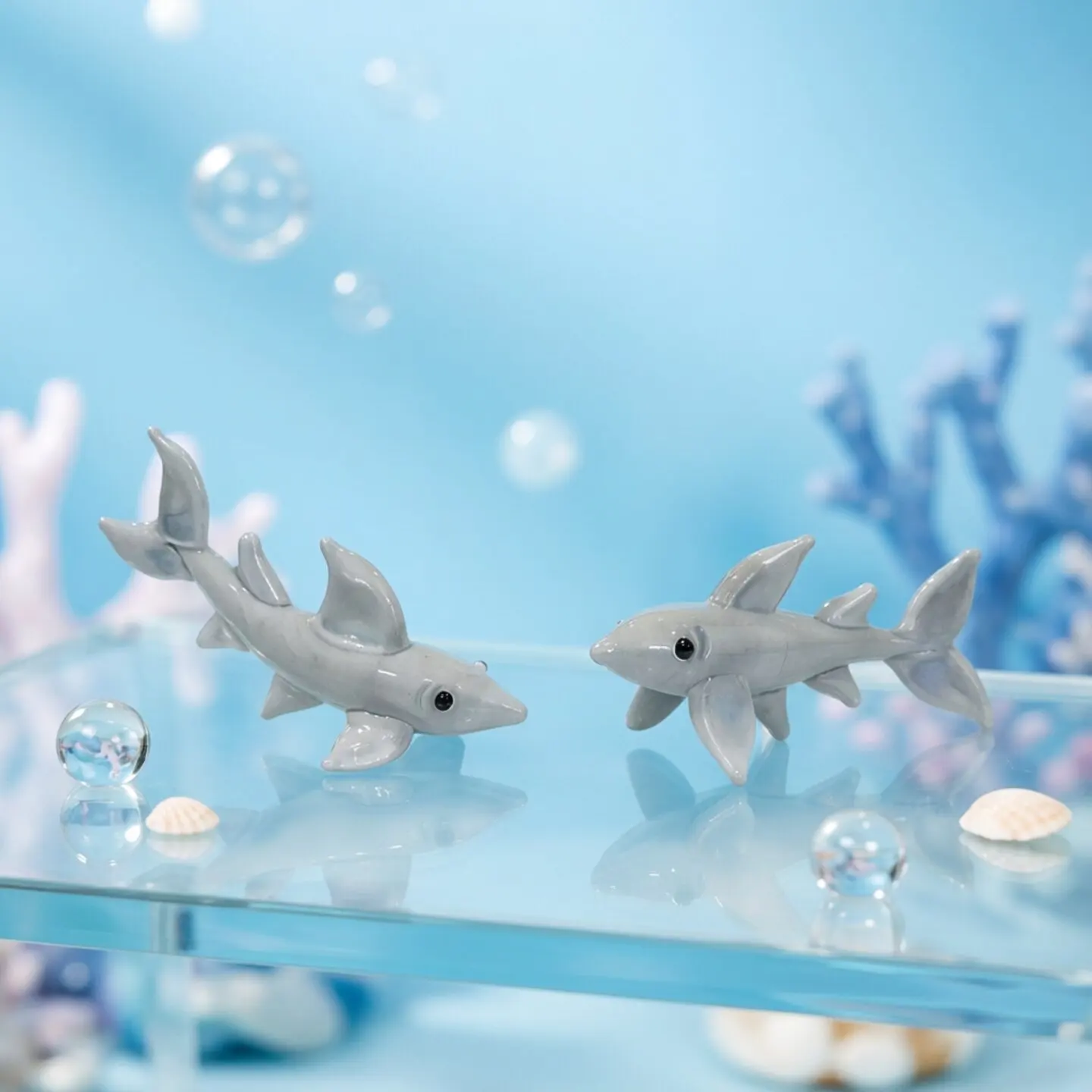 Handmade Mini Glass Shark Figurine Cute Tiny Marine Animal Statue for Home Desktop Ornament Aquarium Fish Tank Decor Accessories