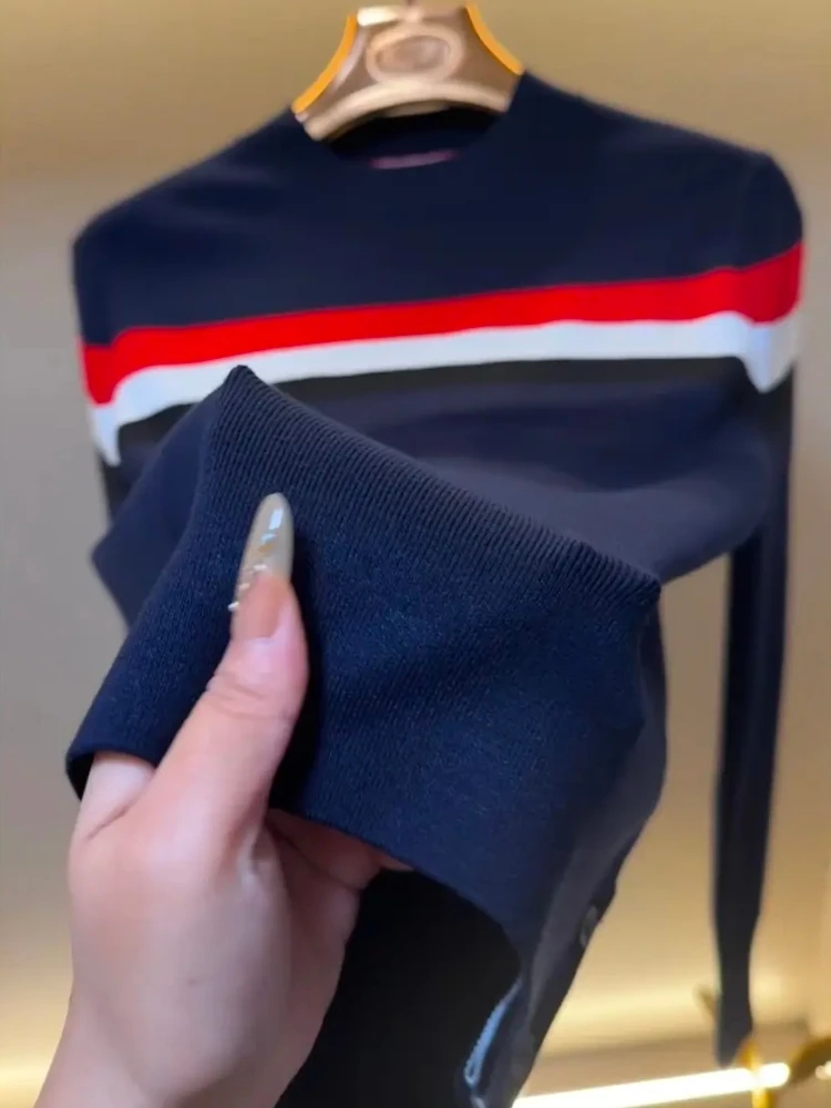 

Мужской вязаный свитер с круглым вырезом, осенне-зимняя новинка, повседневный стиль, высокое качество, мягкий материал, удобная посадка.