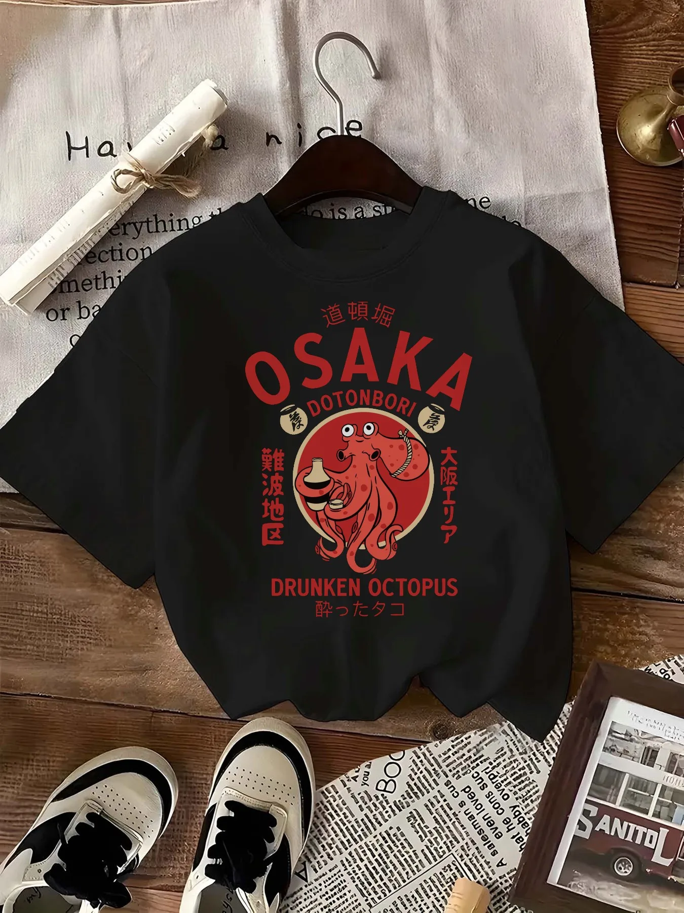 

with Red Osaka Prefecture & Drunken Octopus Pattern design-100% cotton O-neck short sleeve casual men's printed T-shirt.