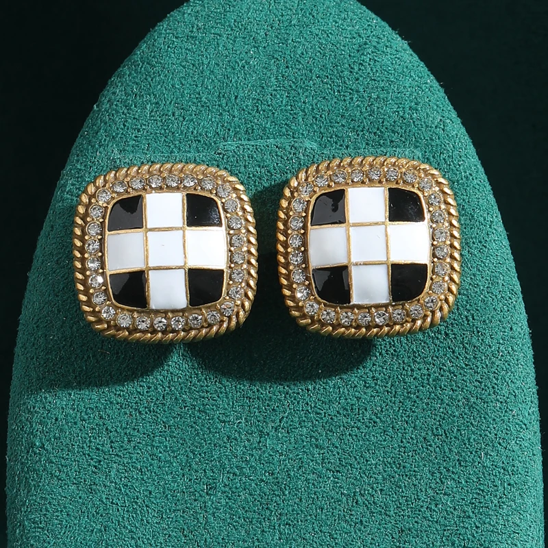 

Vintage Black And White Checkerboard Pattern Earrings For Woman Antique Art Deco Jewelry Gold Color Luxury Designer Brand Gift