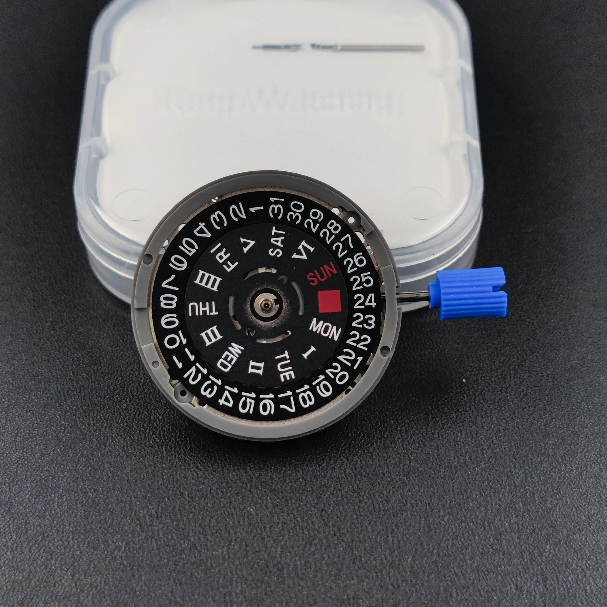 اليابان حقيقية NH36 NH36A الحركة الميكانيكية الرومانية-الإنجليزية يوم تاريخ القرص تاج في نسخة 3.0/3.8 Mod NH36 4R36 تاريخ أبيض/أسود