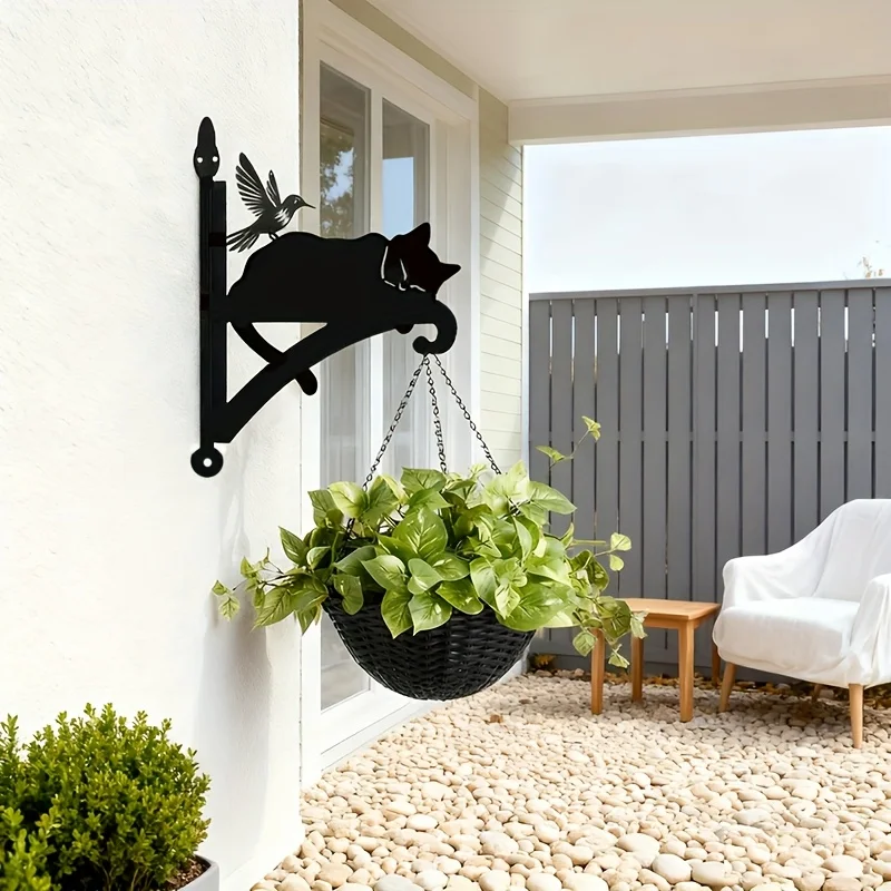 A Heavy-Duty Iron Plant Hanger, Designed for Outdoor Use, Is Perfect for Hanging in Gardens, Flower Pots, Birdcages, Feeders, and Wind Chimes. It Has an Attractive Appearance, Is Sturdy and Durable