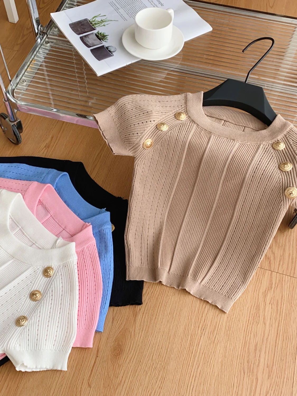 

Сексуальный вязаный топ с круглым вырезом для женщин, с металлическим декором, летний, для повседневной носки, свободного кроя, в корейском стиле