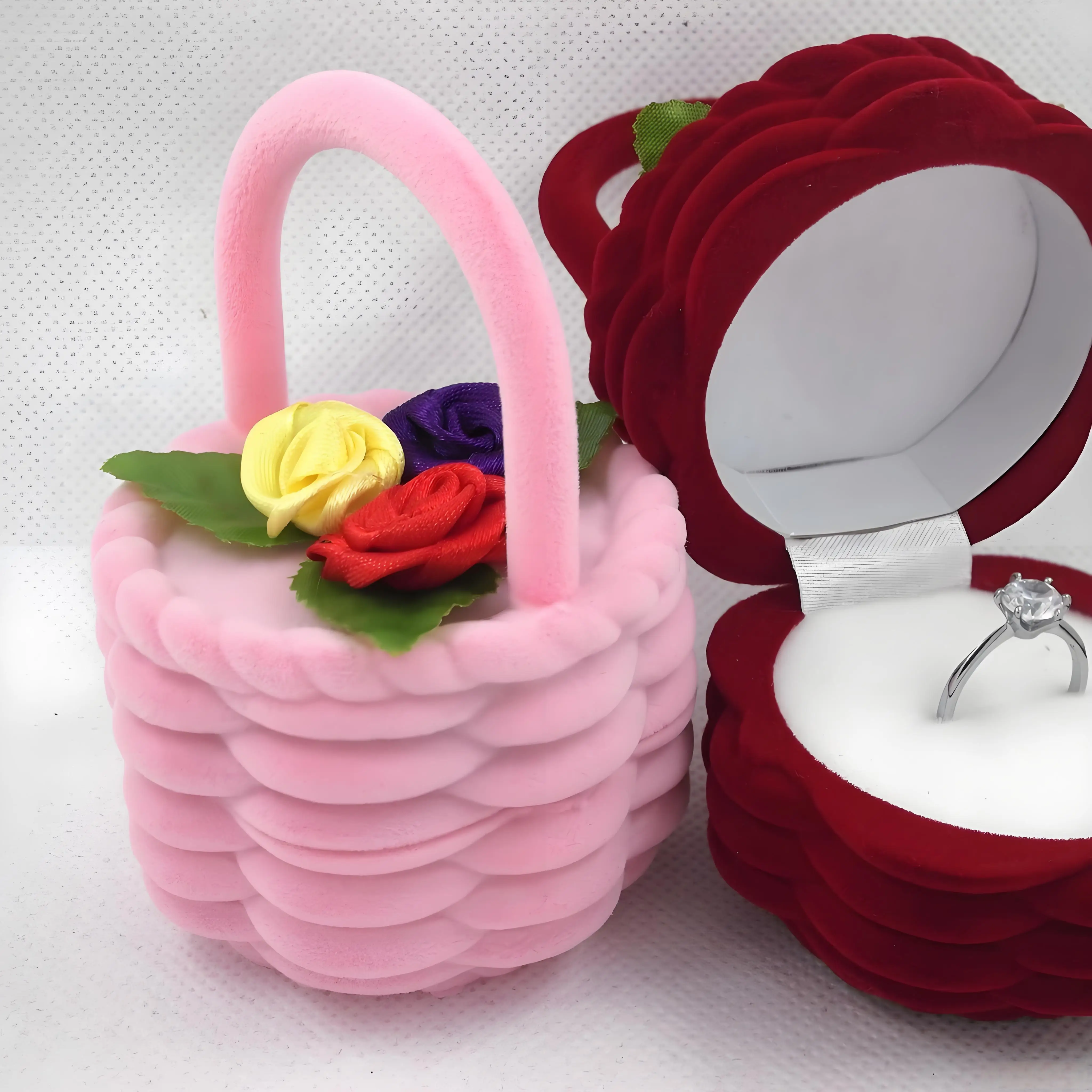 

Держатель для колец Компактный футляр для ювелирных изделий Шкатулка для драгоценностей Простой дизайн Дорожный держатель для ювелирных изделий для подарка на теле