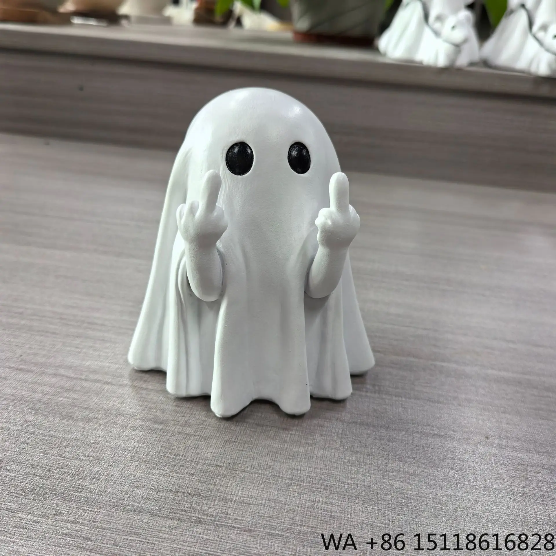 Cross-Border New Halloween Cute Ghost Decoration Creative Middle Finger Provocation Ghost Resin Crafts for Home Garden Decor