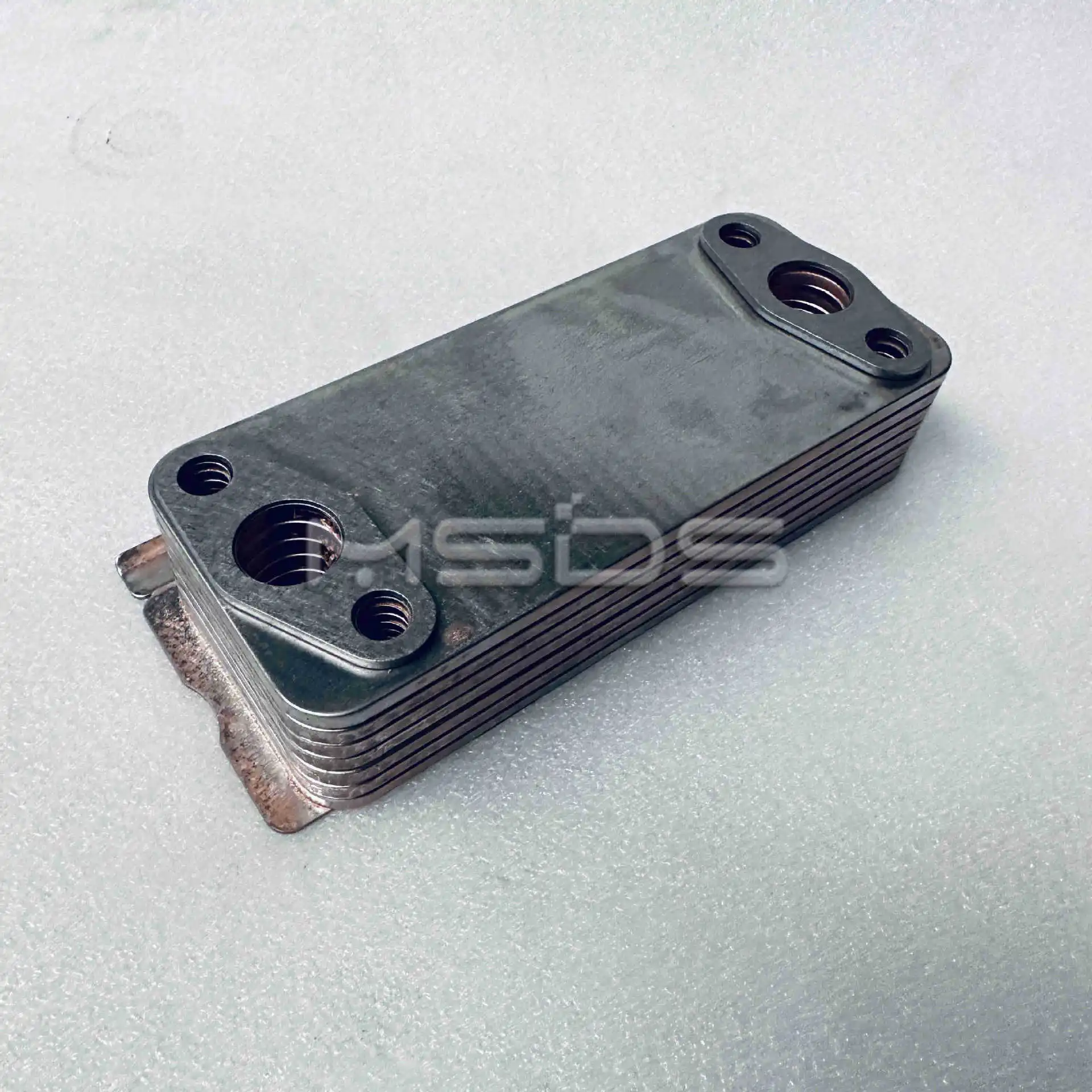 Applicable to Foton Cummins ISF4.5 oil cooler core 5395822 machine cold core 5590132 assembly inner core