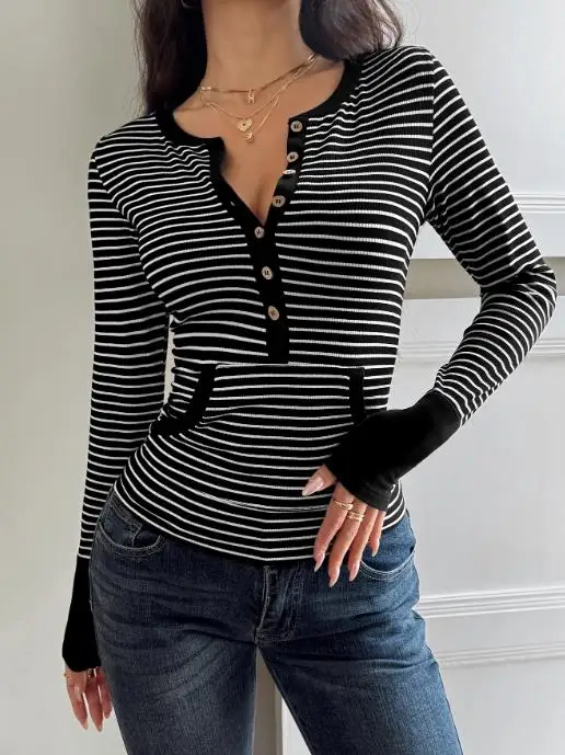 

Spring Classic Fashion Casual Style Black and White Color Blocked Striped Print Round Neck Button Cinched Waist Long Sleeved Top