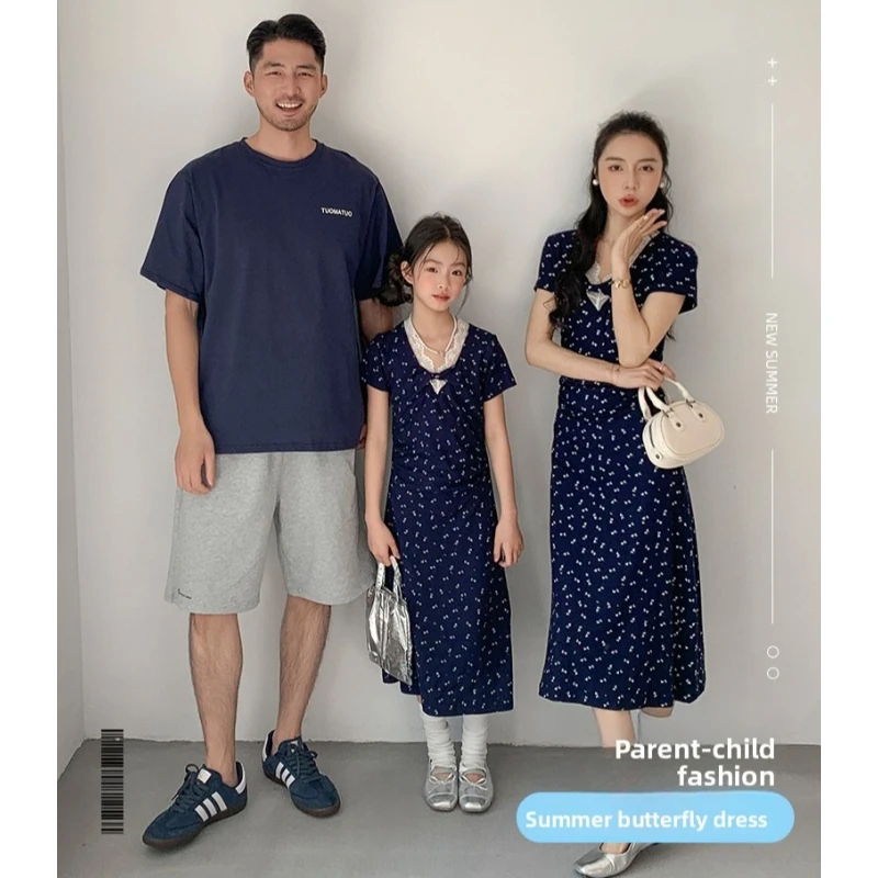 

2026 Summer French Vintage Floral Lace Long Dress Mom Daughter Family Matching Elegant Boho 3 People Holiday Photoshoot