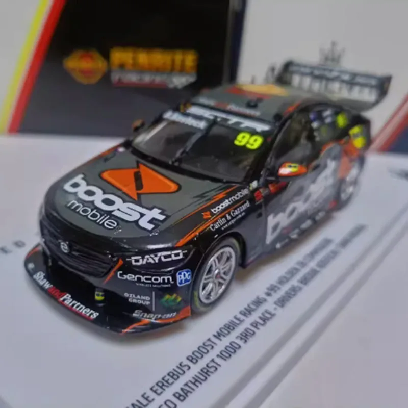 Diecast 1:43 Scale Holden ZB VF Commodore Alloy Model Car Classic Adult Souvenir Gift Static Display Hobby Collection