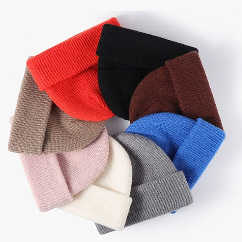 رجل دافئ قبعة صغيرة محبوكة الصلبة الخريف الشتاء قبعة كبيرة محيط الرأس موضة تصميم بسيط العصرية البطيخ الجلد بيني