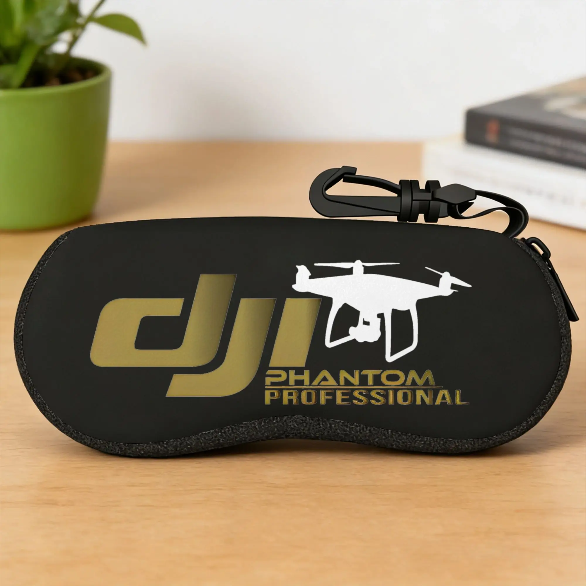 D-djis Drone Pilot Logo Glasses Case Cover  Zip Sunglasses Pouch Vintage Travel Eyeglass Protector Male Female Eyewear Storage