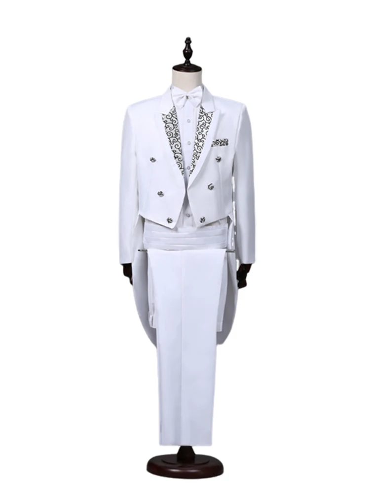 Variant: white floral collar