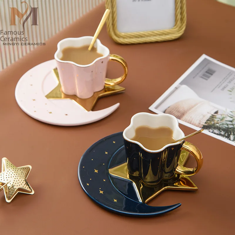 A generation of Nordic ceramic coffee cup creative tracing gold hand mug fashion star and moon shape coffee cup saucer Chalice