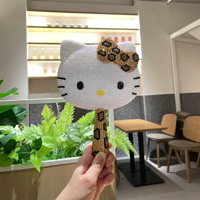 

Cute Cartoon Hello Kitty Diamond-Encrusted Handheld Makeup Mirror Girls Sweet Girl Style Portable Cosmetic Mirror Beauty Tools