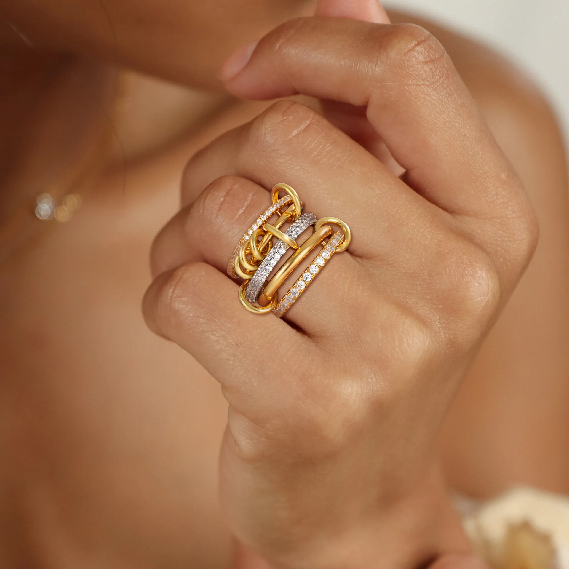 

A Niche Two-Color Four-Ring Copper Jewelry Ring, Anti-Stress And Anxiety-Relieving, Stacking Artifact, Suitable For Young Women