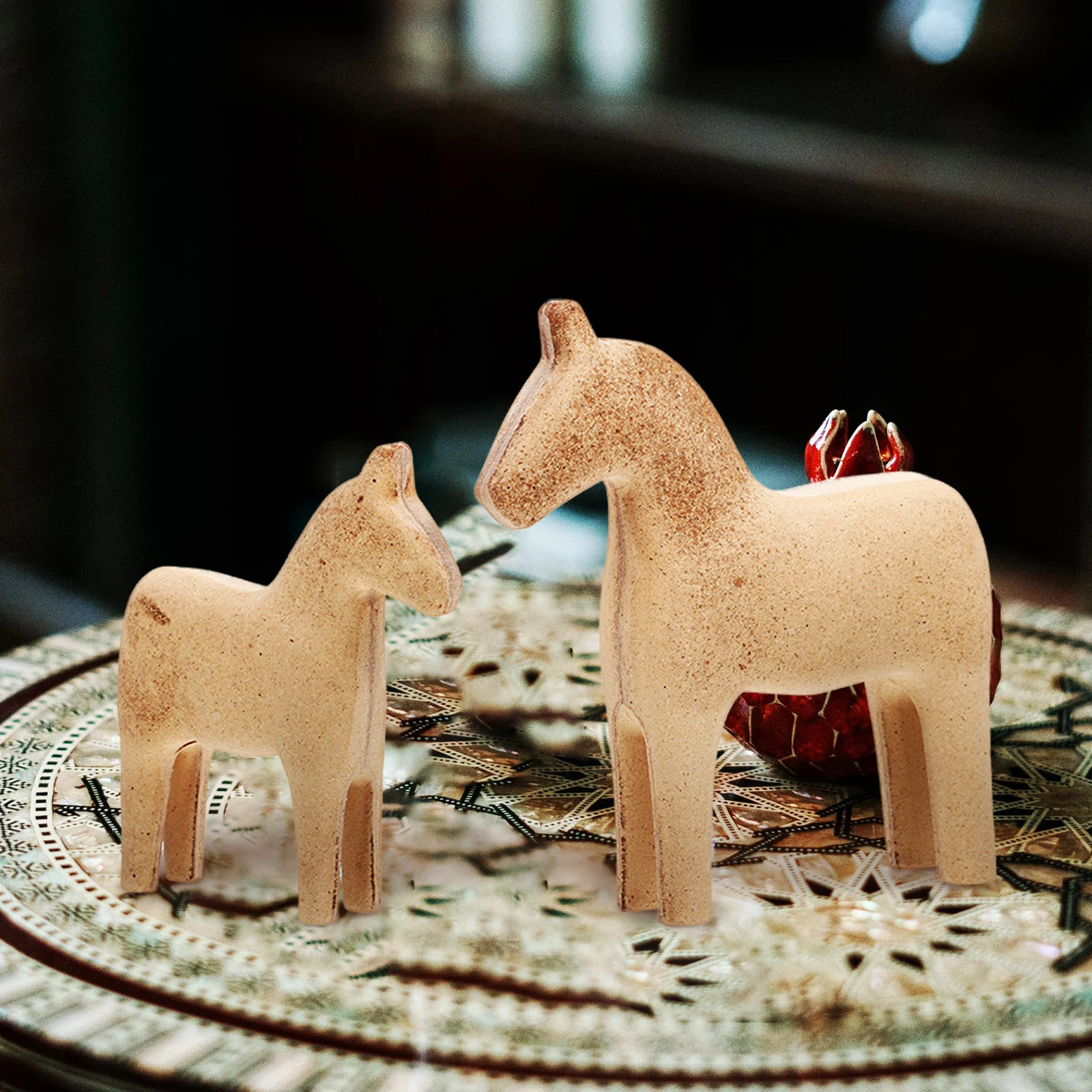 

2Pcs Wooden Horse Decor High-Class Wear-Resistant Material Exquisite Workmanship Housewarming Statue