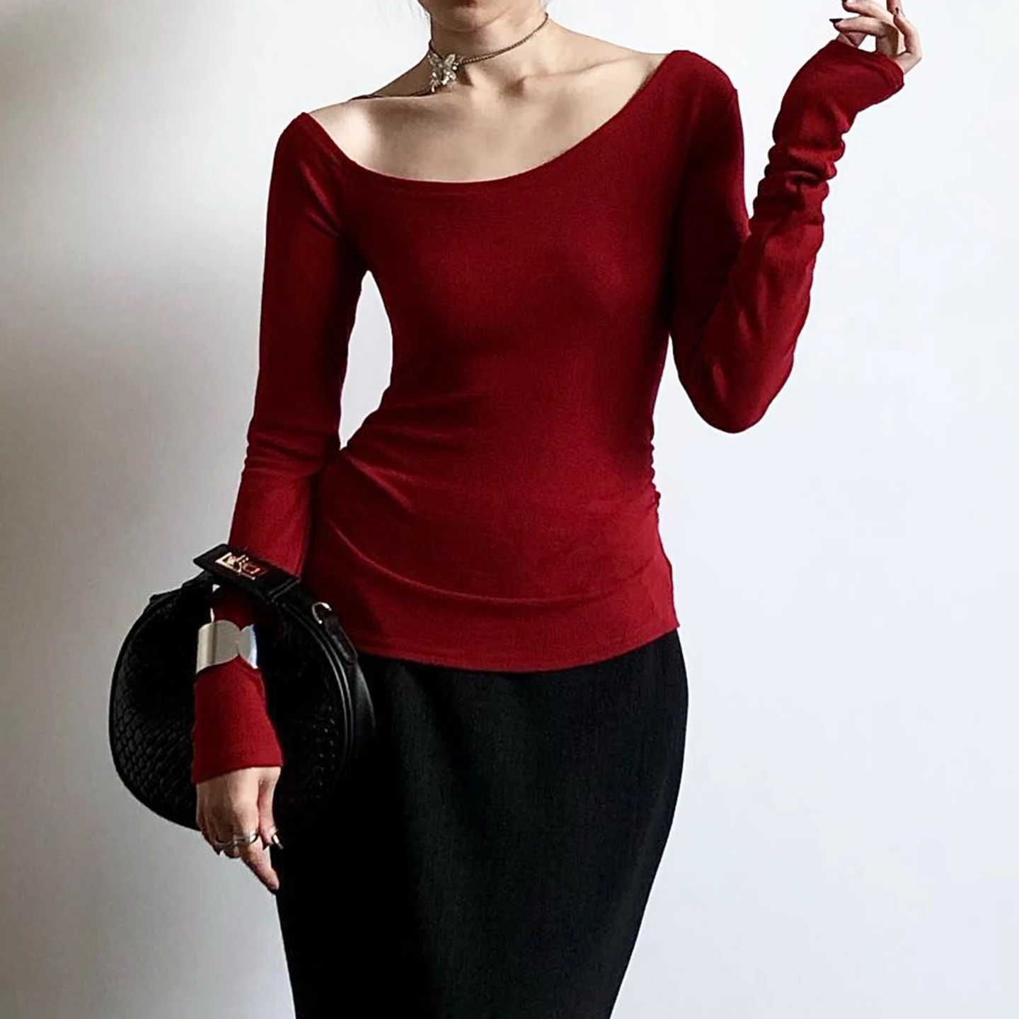 

Elegant Fashion Solid Backless T-Shirt Sexy Slim Casual Basic O-Neck Long Sleeve Tees Women 2026 Autumn Spring Streetwear Ladies