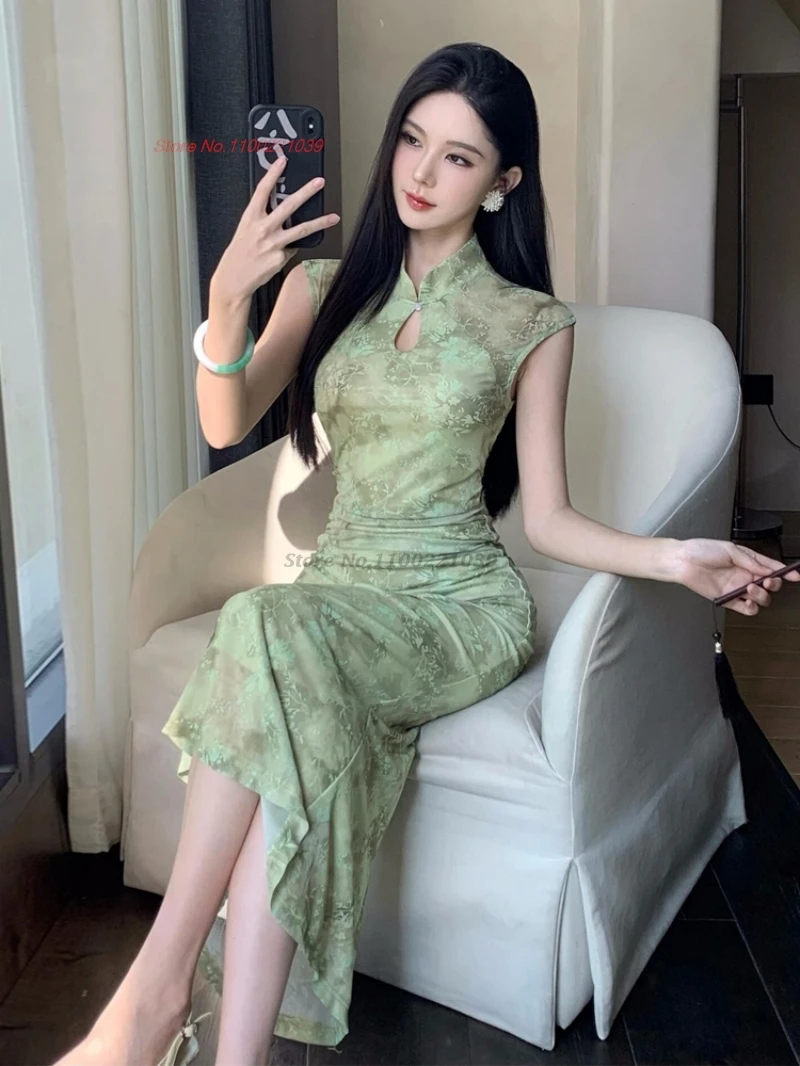 2026年チャイナドレス、メッシュ素材、伝統的な花柄プリント、ノースリーブ、セクシーなナイトクラブ向け、宴会パーティー用ドレス