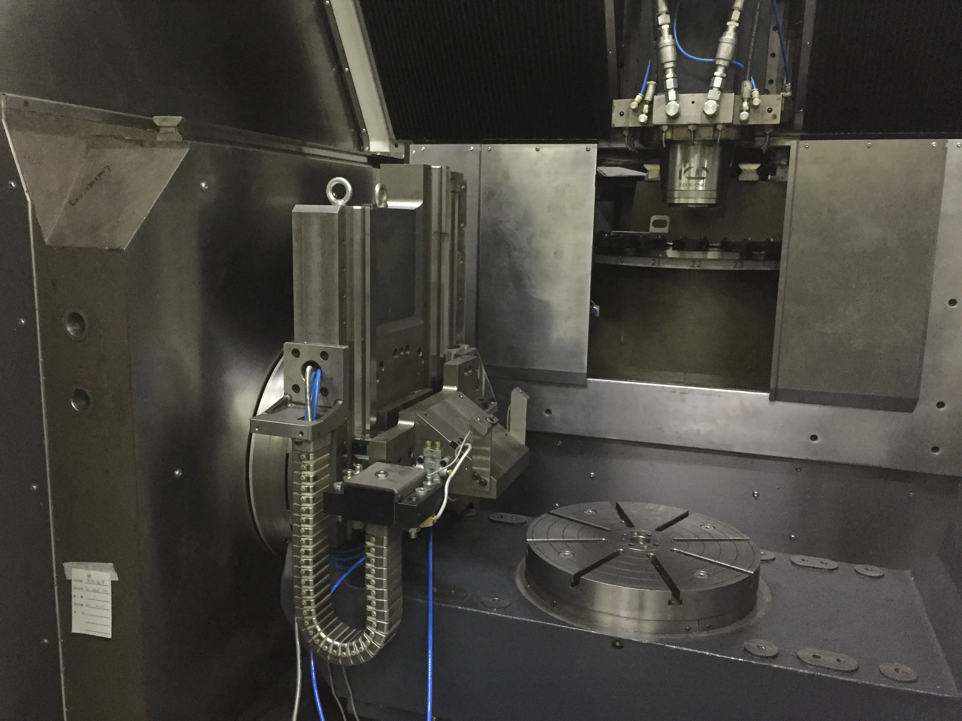 Torno CNC Hining Center, 5 Axis Milling Hine, Vmc1580, 3 + 2, Centro de torneamento