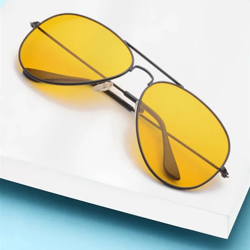 2021Classic Night Vision Sunglasses Retro Metal Frame The Men Sunglasses Men Pilot Sunglasses Yellow Film Night Vision Goggles