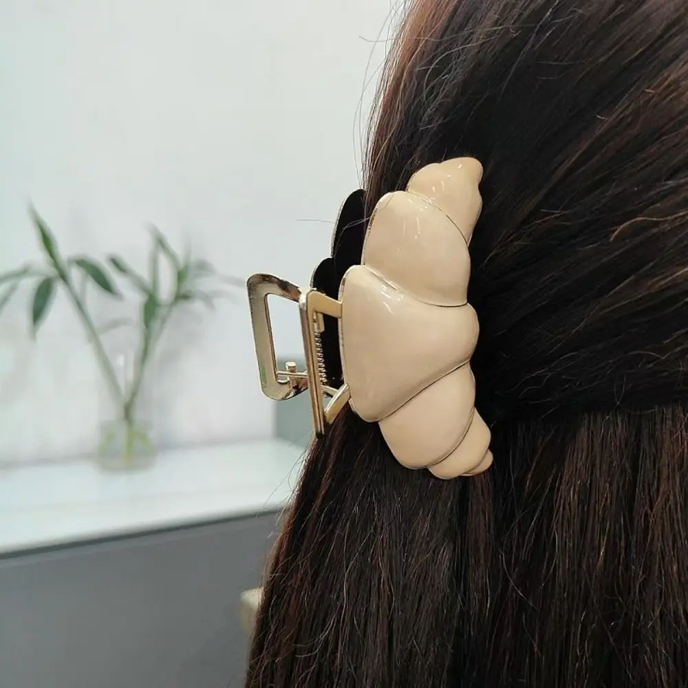 Kreative Haarspange Croissant-Haarklammer Haifischklammer Niedliche Brot-Haarklammer Geometrischer Haarschmuck Metall-Haifischklammer Streetwear