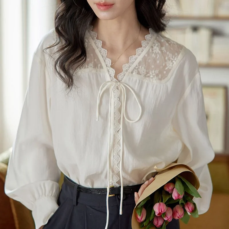 French Style V Neck Lace Tie Detail Floral Long Sleeve Blouse