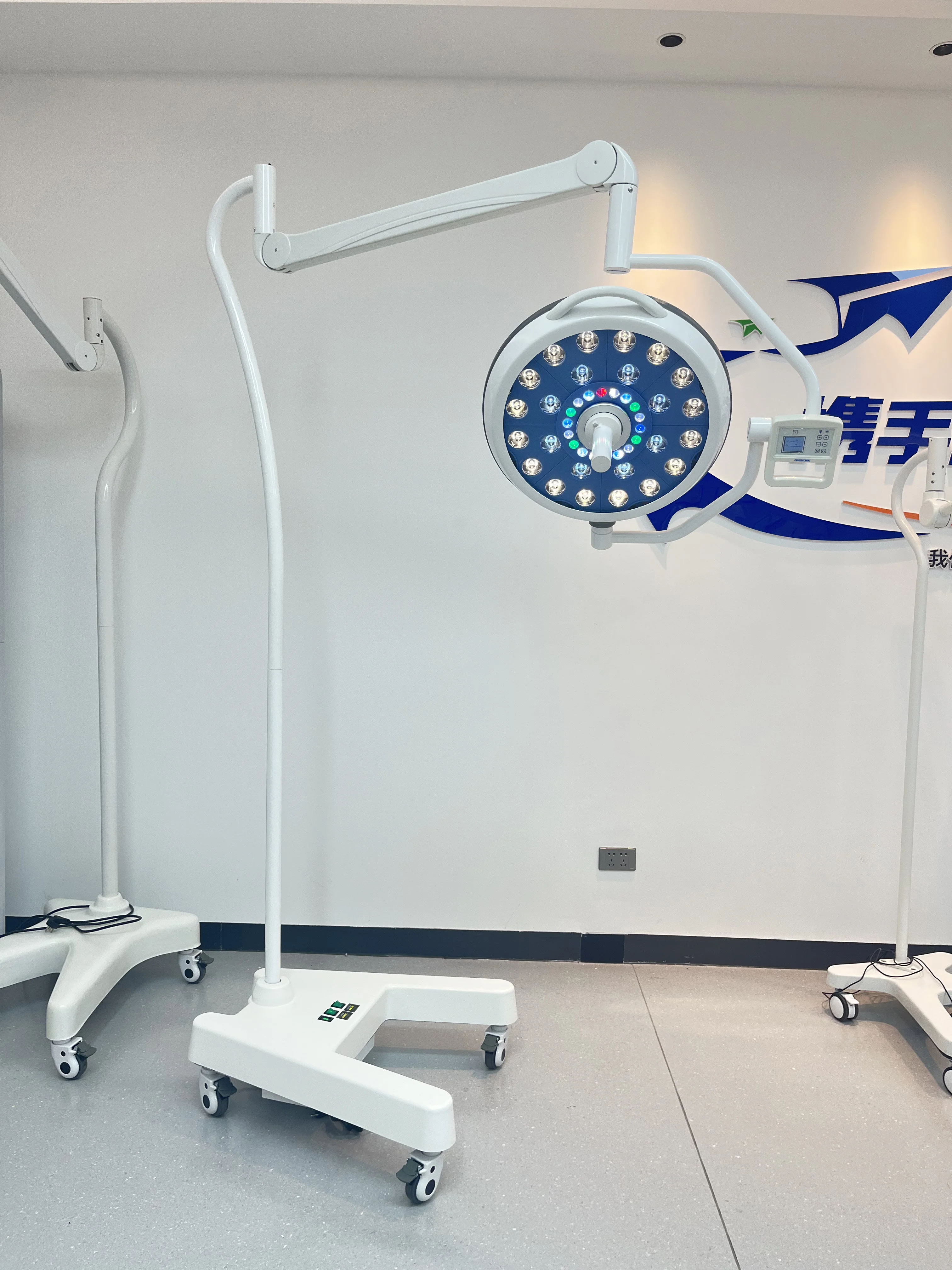 Рисунок 2 - MICARE MULTI-COLOR PLUS LED E500L