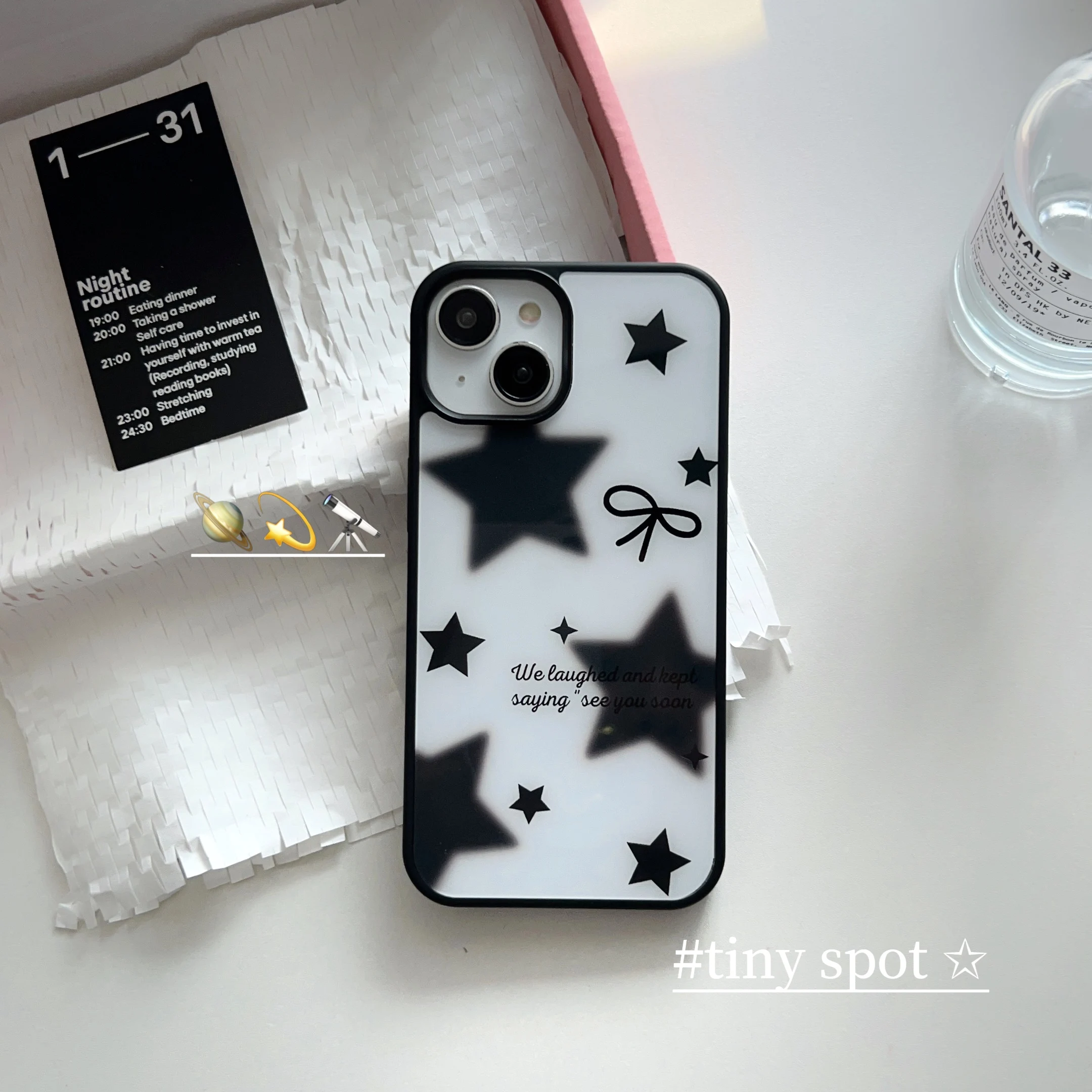 Korean Acrylic Black & White Stars Stylish Dustproof Case for iPhone 15 14 13 Pro Max Back Phone Cover for 12 11 Pro Max Capa