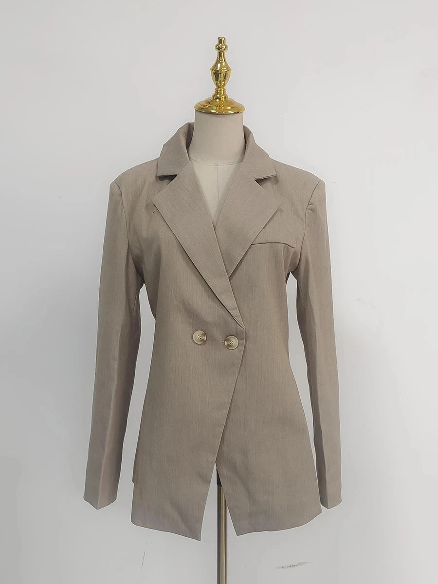 TWOTWINSTYLE الصلبة تقسم زر بليزرات فضفاضة للنساء التلبيب كم طويل مزاجه معاطف غير رسمية أنثى موضة جديدة