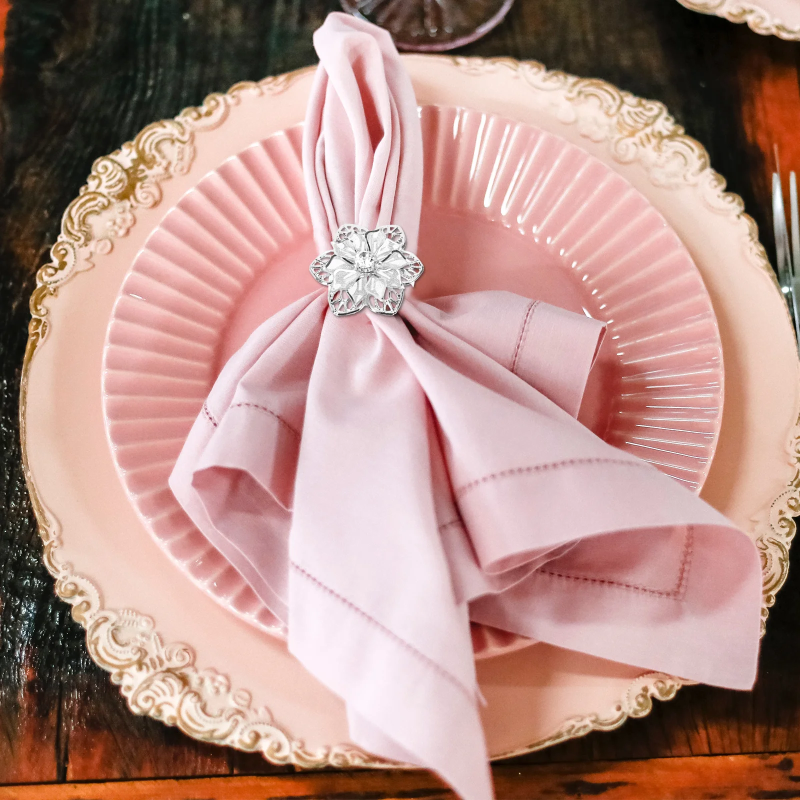 

10pcs Wedding Buckles Decorative Rings Flower Design Restaurant Napkin Rings Lightweight Sturdy Desktop