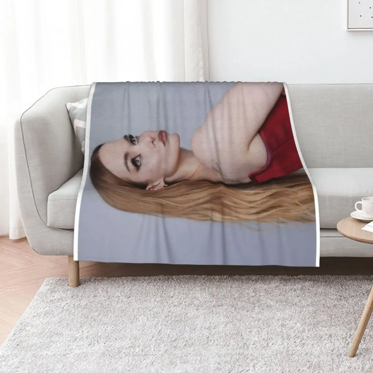 

Dove Cameron #17 Throw Blanket warm for winter Plaid Decorative Beds Sofa Throw Blankets